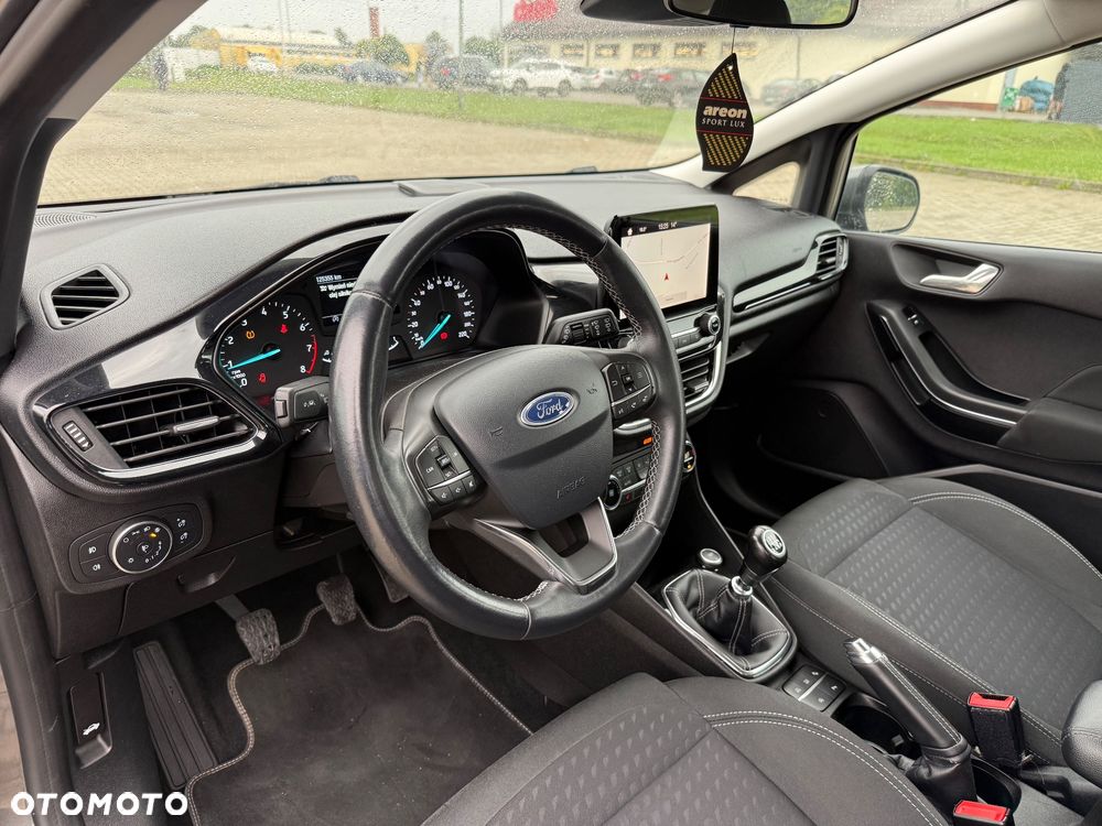 Ford Fiesta 1.0 EcoBoost S&S TITANIUM - 11