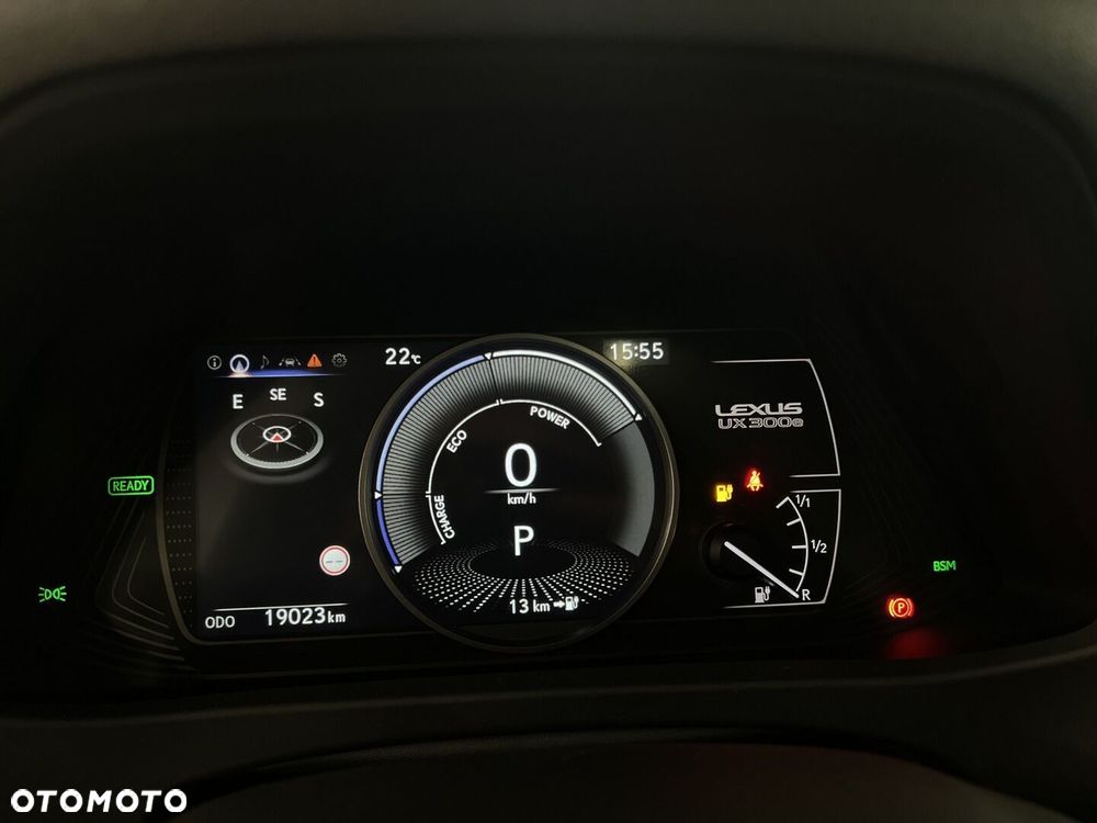 Lexus UX - 19