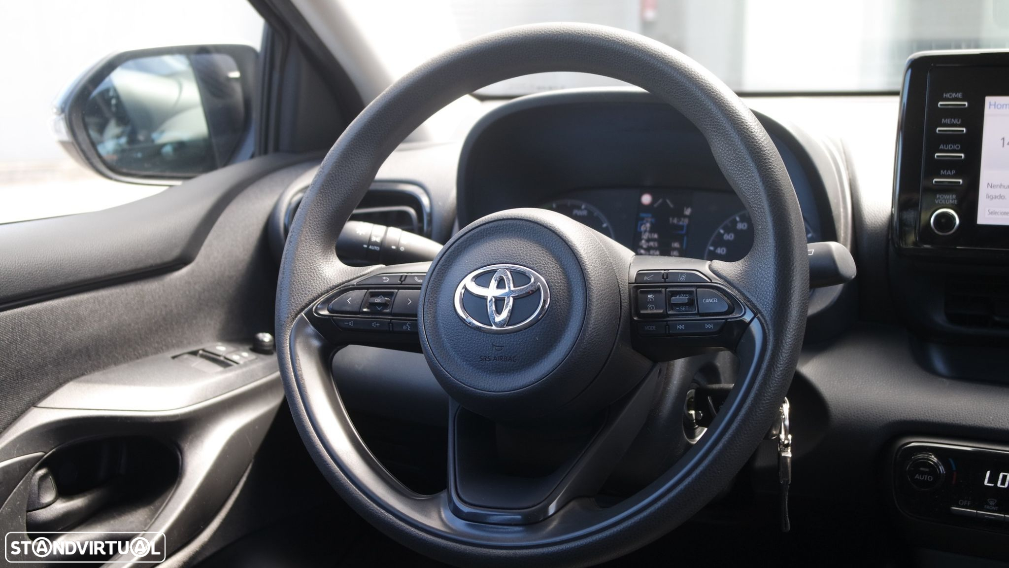 Toyota Yaris - 14