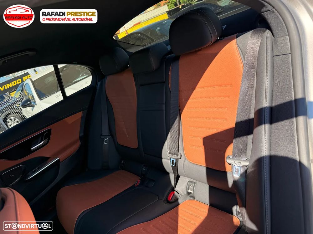 Mercedes-Benz C 300 e AMG Line - 13
