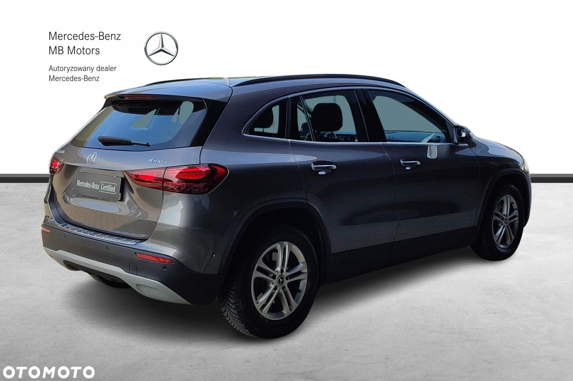 Mercedes-Benz GLA - 5