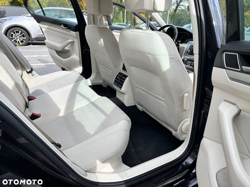 Volkswagen Passat ver-2-0-tdi-bmt-comfortline - 14