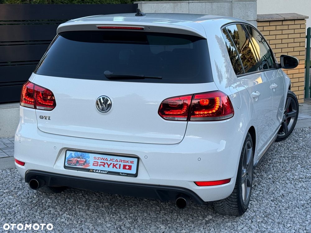 Volkswagen Golf 2.0 GTI - 8