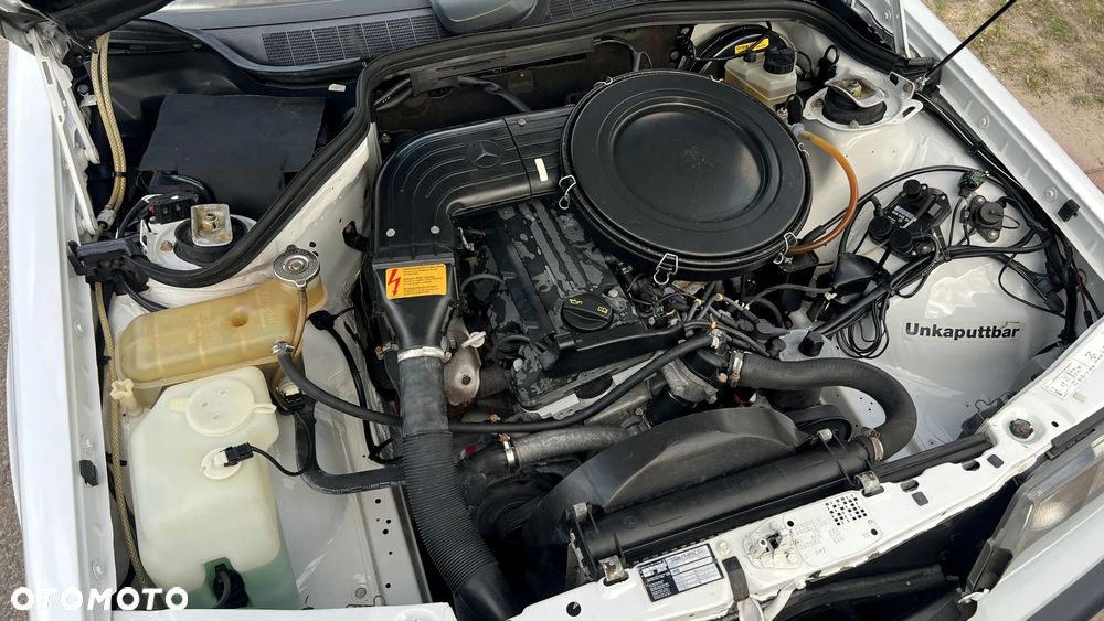 Mercedes-Benz W201 (190) - 32