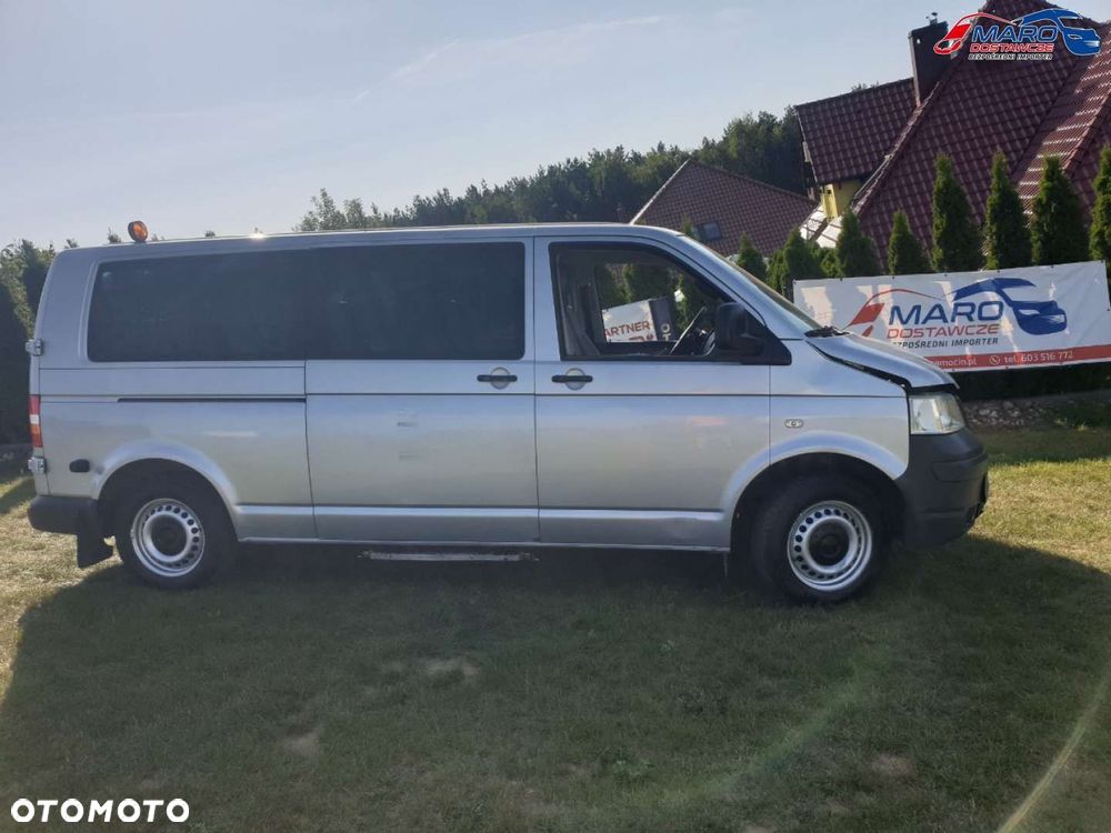 Volkswagen T5 LONG 9 OSÓB Z WINDĄ DLA NIEPEŁONSPRAWNYCH - 18
