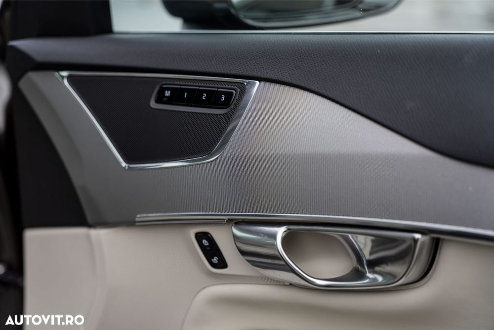 Volvo XC 90 D5 AWD Geartronic Inscription - 33