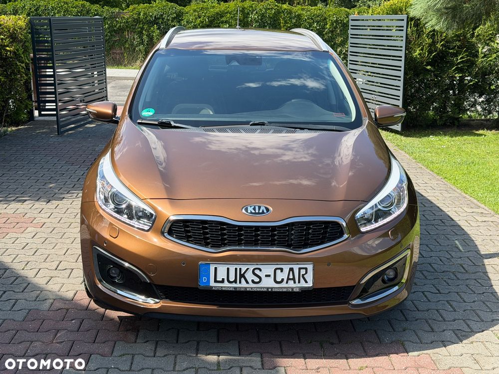 Kia Ceed 1.6 CRDi 136 ISG Platinum Edition - 12
