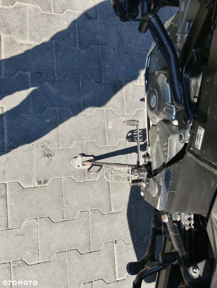 Suzuki V-STROM - 29