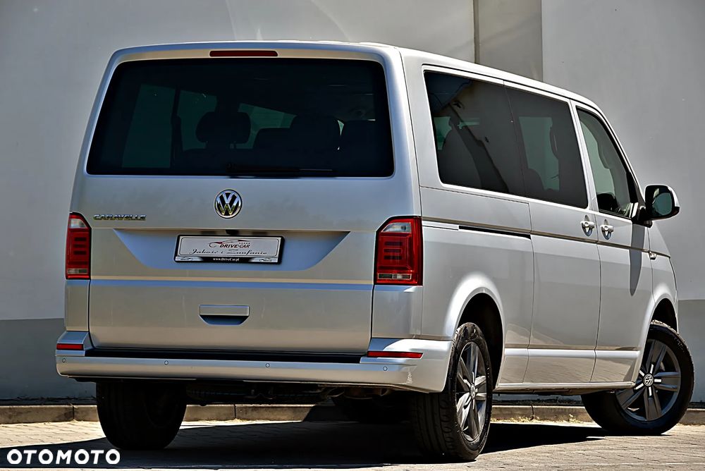 Volkswagen Caravelle 2.0 TDI L2 Comfortline DSG - 4