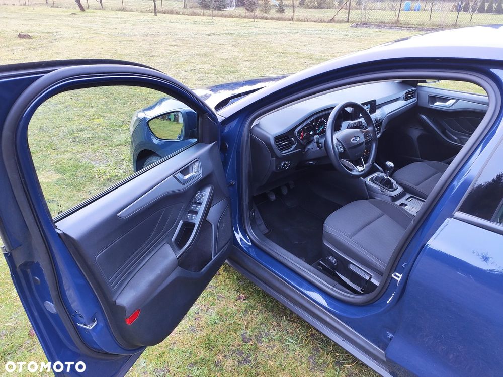 Ford Focus 1.0 EcoBoost Trend - 11