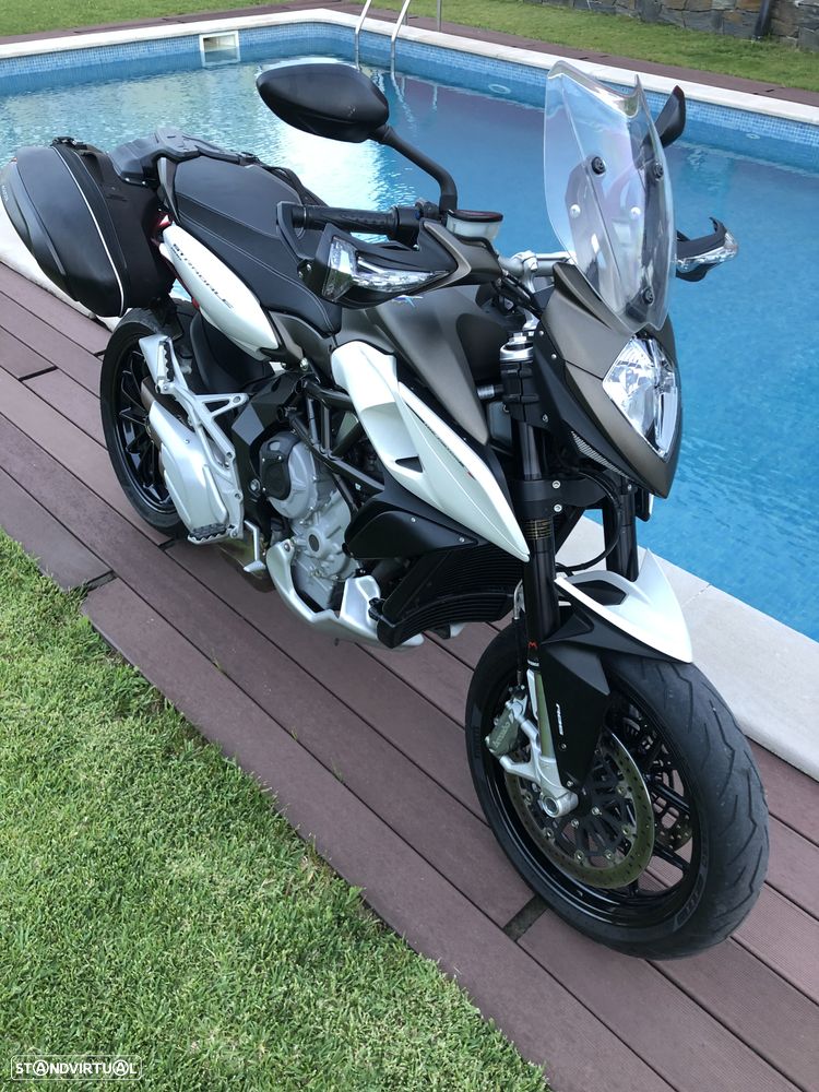 MV Agusta Stradale - 1