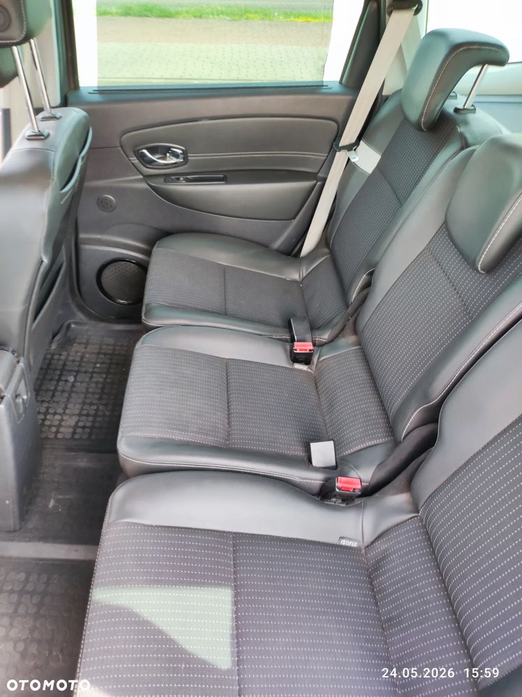 Renault Scenic dCi 110 Paris - 5