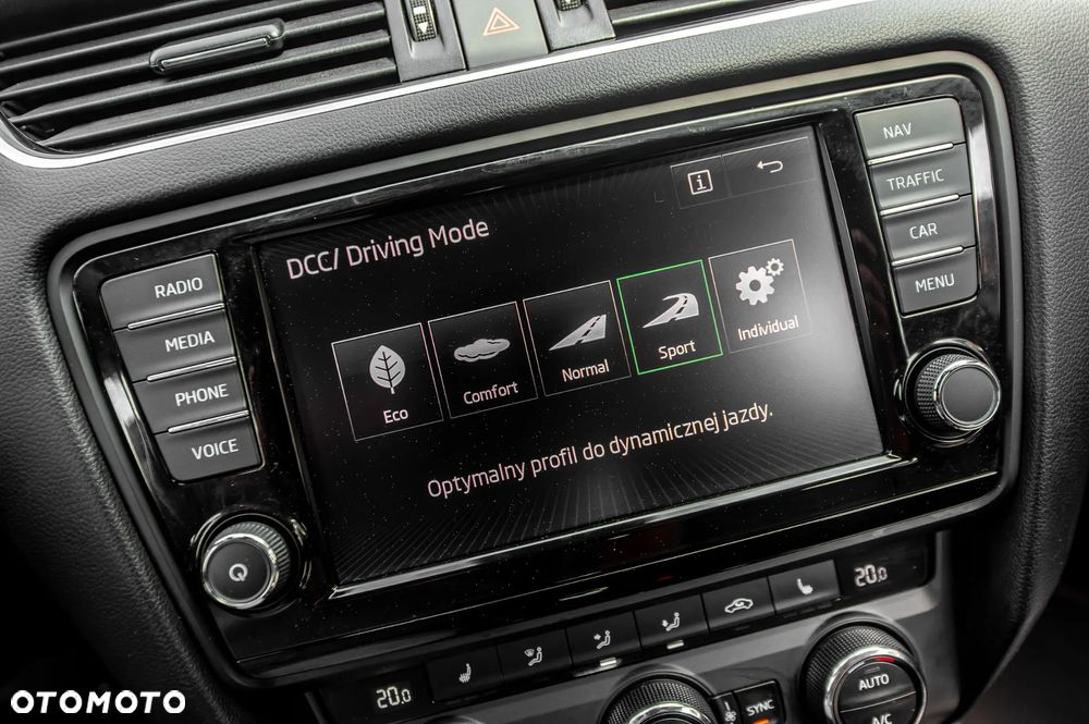 Skoda Octavia 2.0 TSI DSG RS 230 - 34