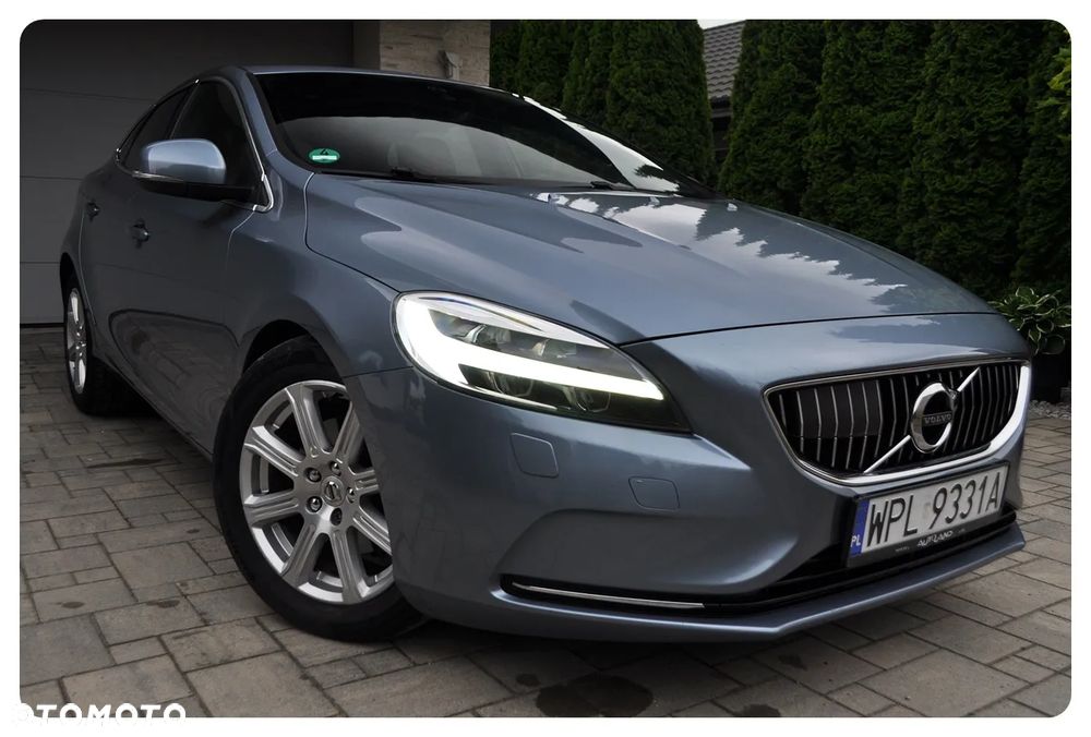 Volvo V40 T3 Inscription - 18