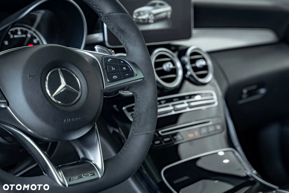Mercedes-Benz Klasa C AMG 43 4Matic 9G-TRONIC - 38