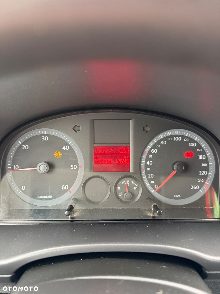 Volkswagen Caddy - 6