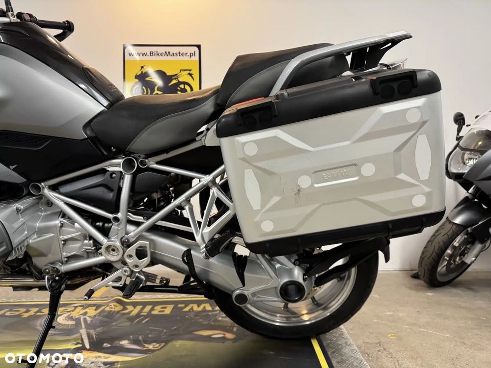 BMW R - 26