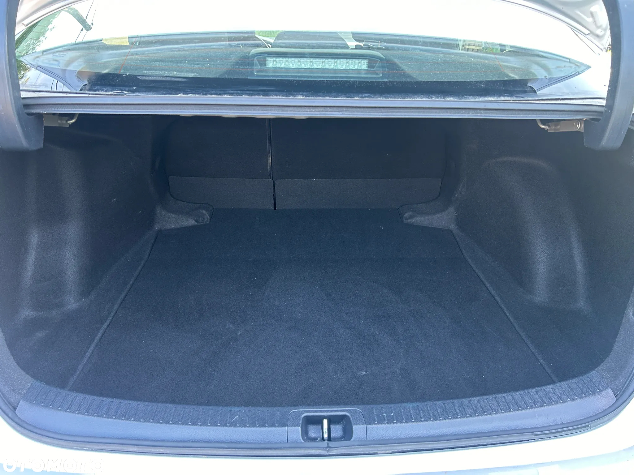 Toyota Corolla 1.6 Active - 24