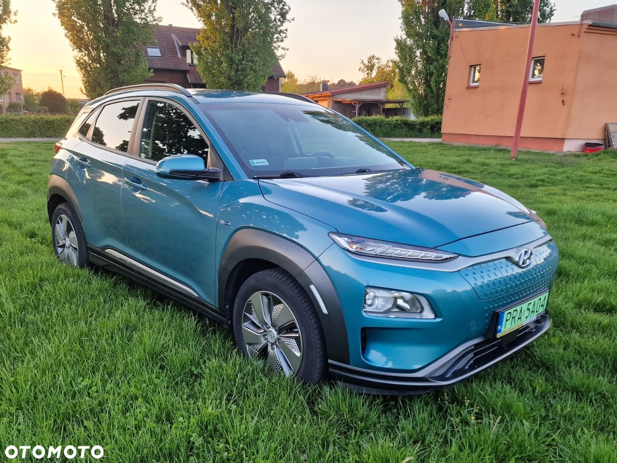 Hyundai Kona EV Premium - 3