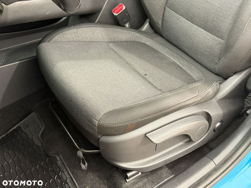 Hyundai Kona - 12