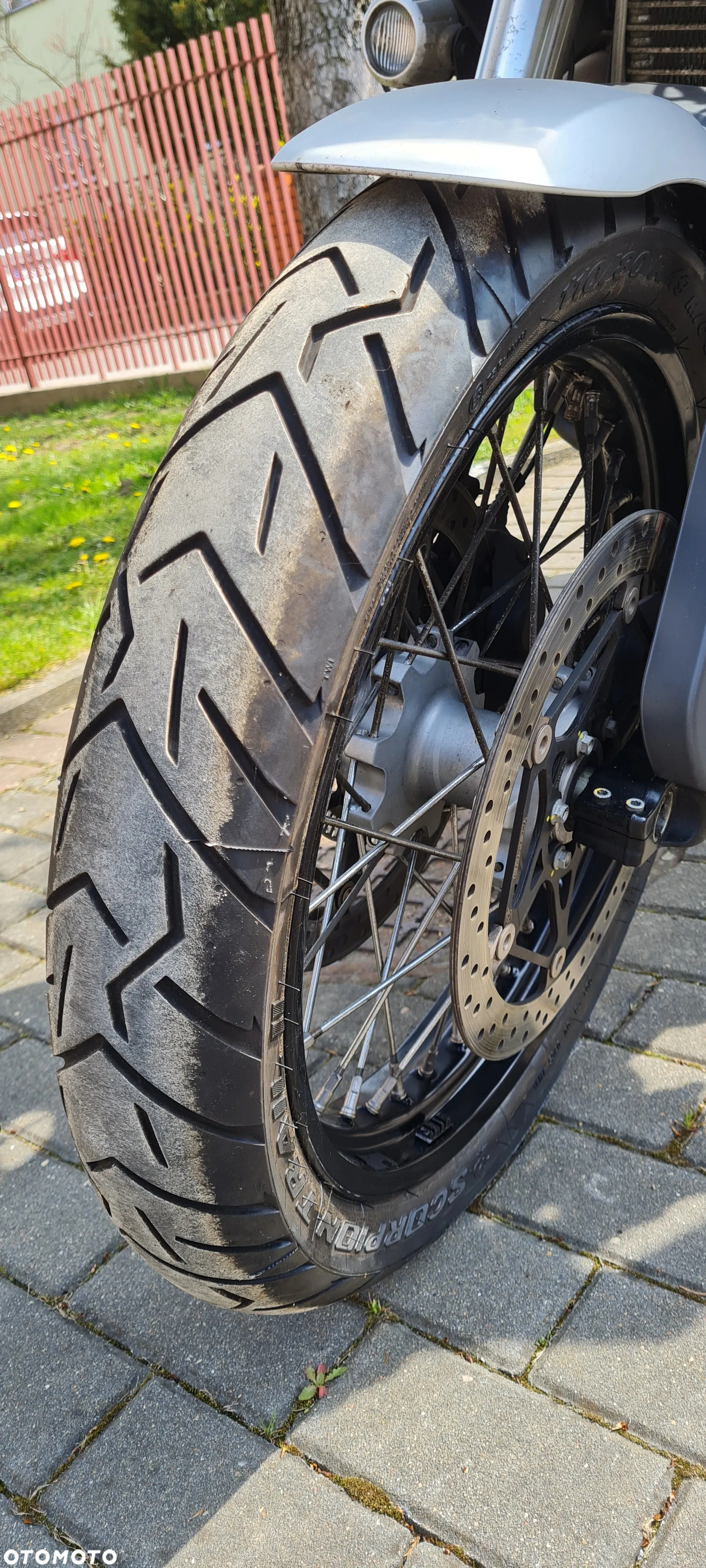 Moto Guzzi Stelvio - 8