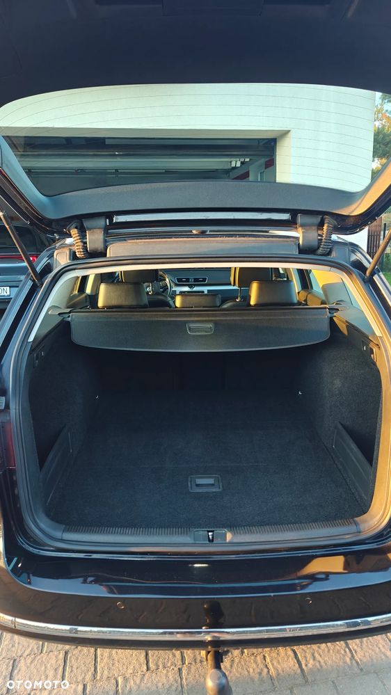 Volkswagen Passat 2.0 TDI DPF Highline - 8