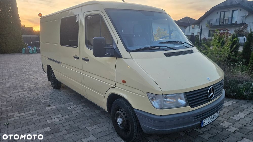 Mercedes-Benz SPRINTER 214 - 8