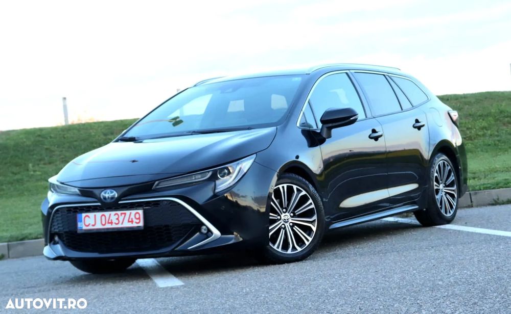 Toyota Corolla 1.8 HSD Exclusive GR Sport - 35