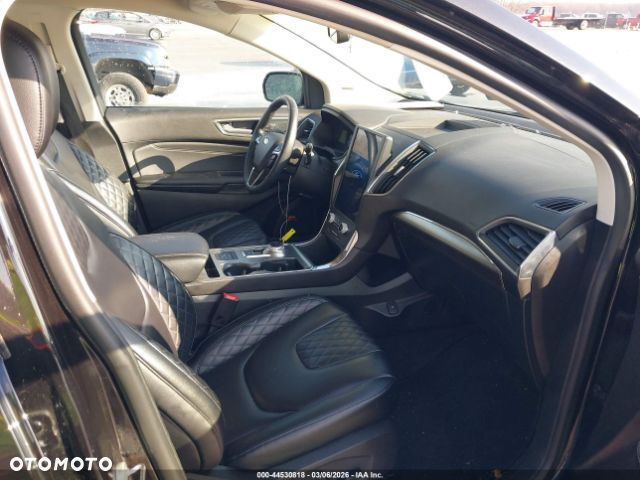 Ford Edge - 5