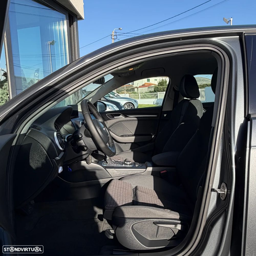 Audi A3 Sportback 1.6 TDI (clean diesel) S tronic Attraction - 10