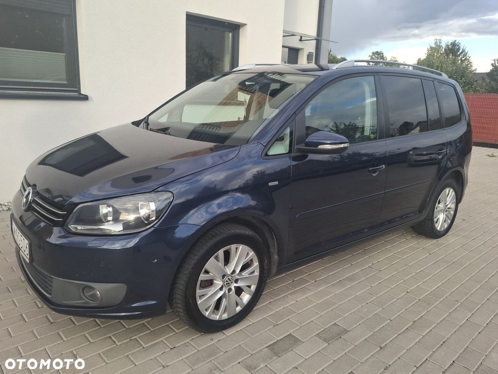 Volkswagen Touran 2013 photo 2