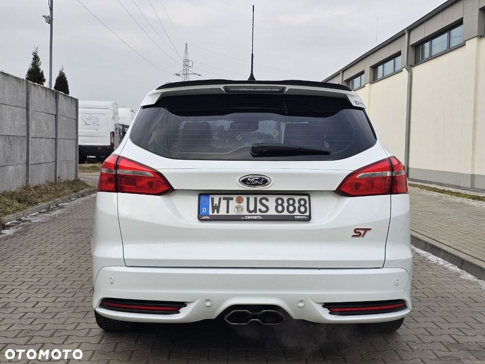 Ford Focus SW ST - 8