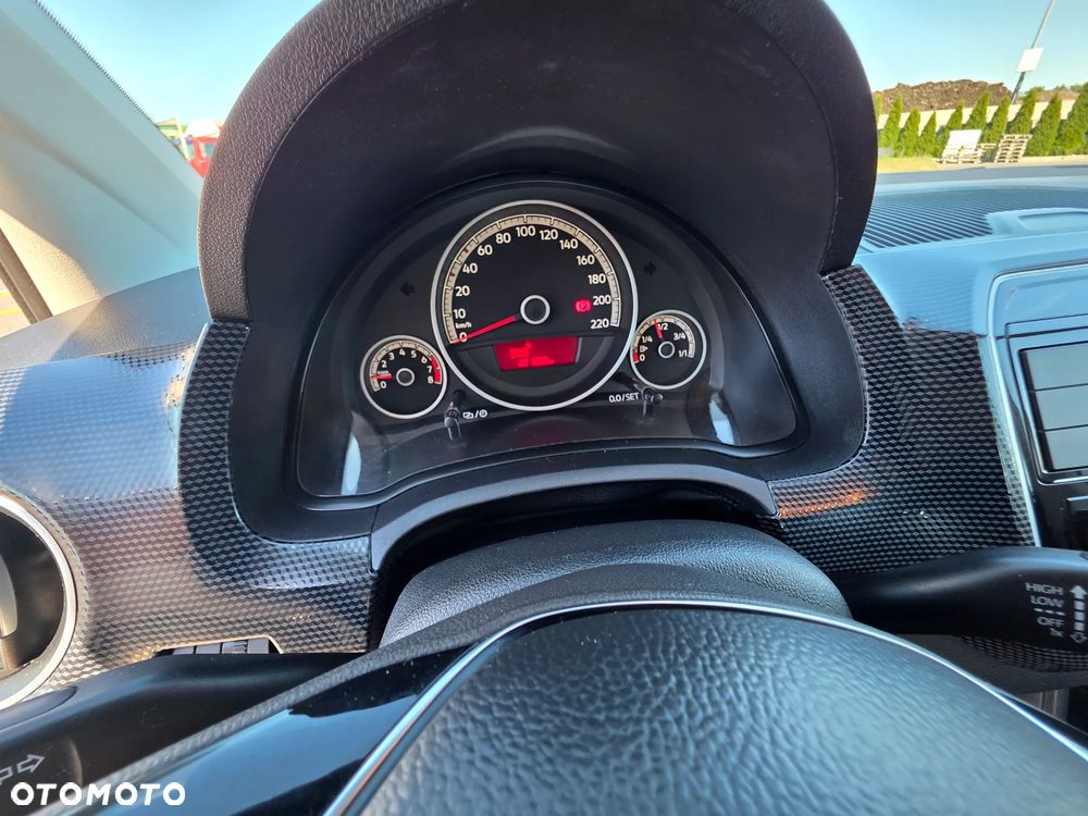 Volkswagen up! 1.0 move - 9