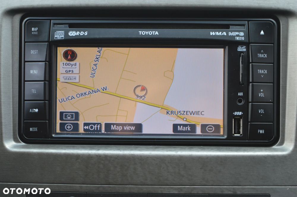 Toyota Avensis 1.8 Sol plus NAVI - 16