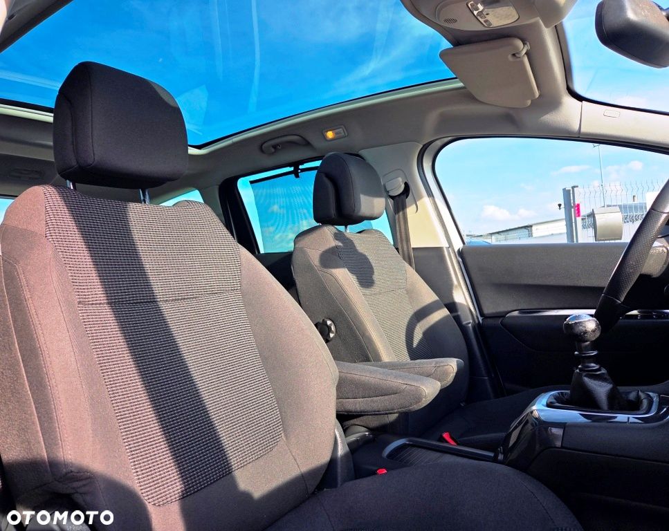 Peugeot 5008 HDI 115 Allure - 34