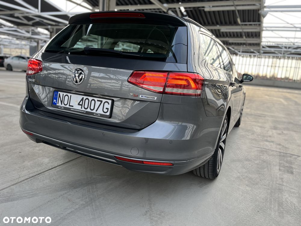 Volkswagen Passat - 7