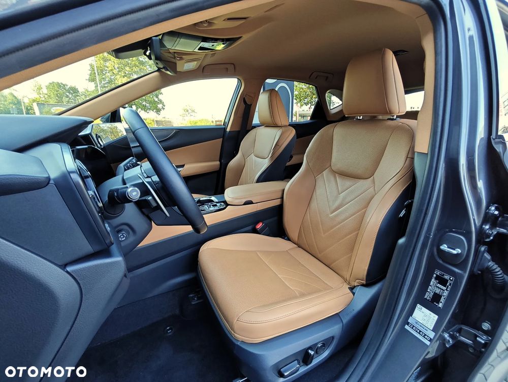 Lexus NX 350h Omotenashi AWD - 11