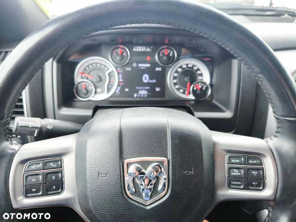 Dodge RAM - 16