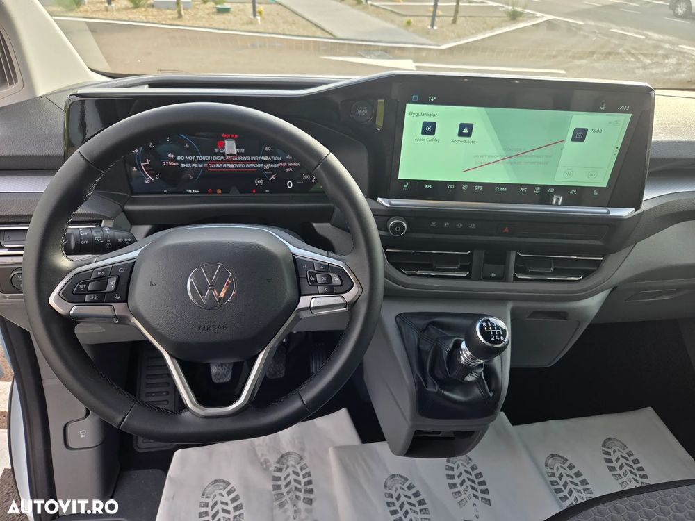 Volkswagen Caravelle - 8