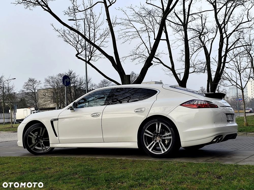Porsche Panamera 4S PDK - 5