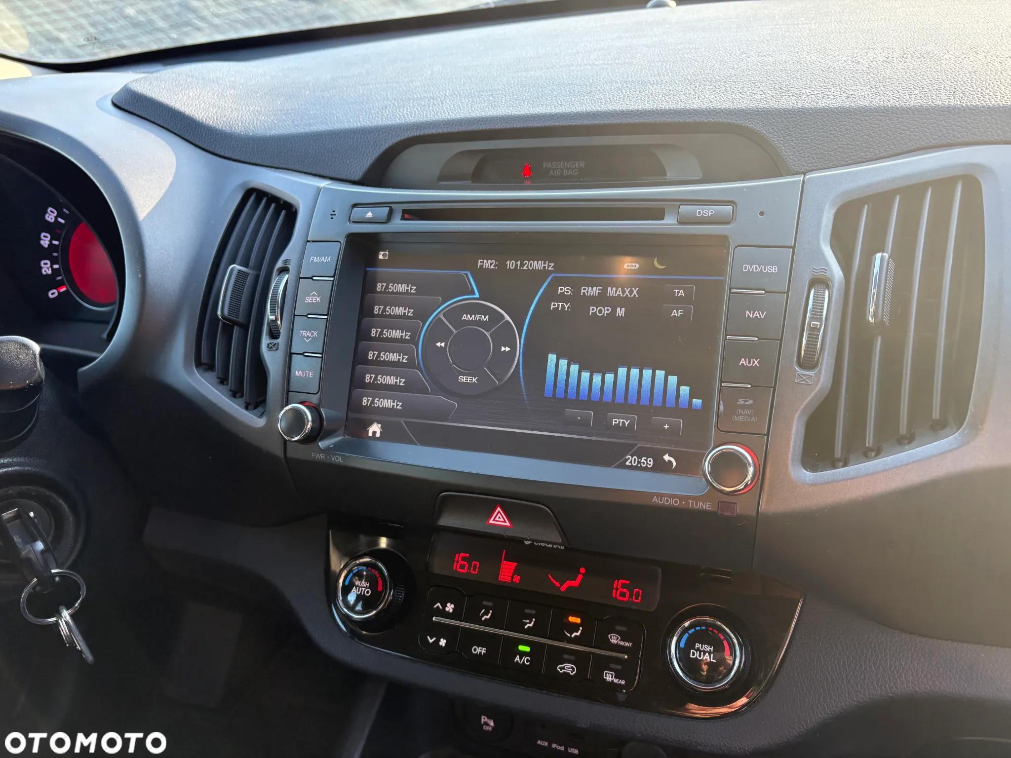 Kia Sportage 2.0 L 2WD - 12
