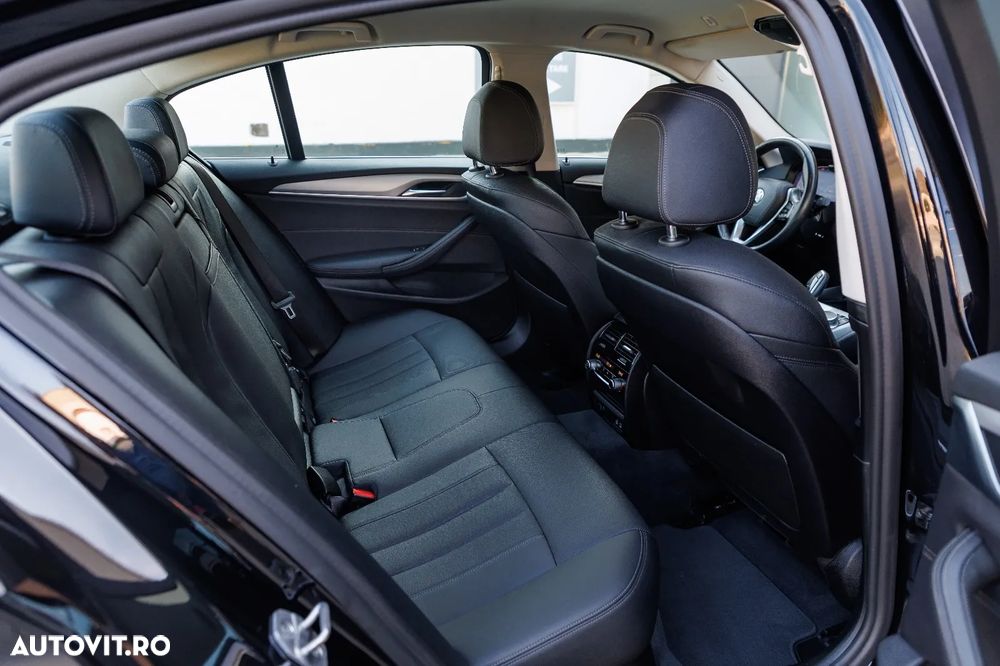 BMW Seria 5 530d AT MHEV - 8