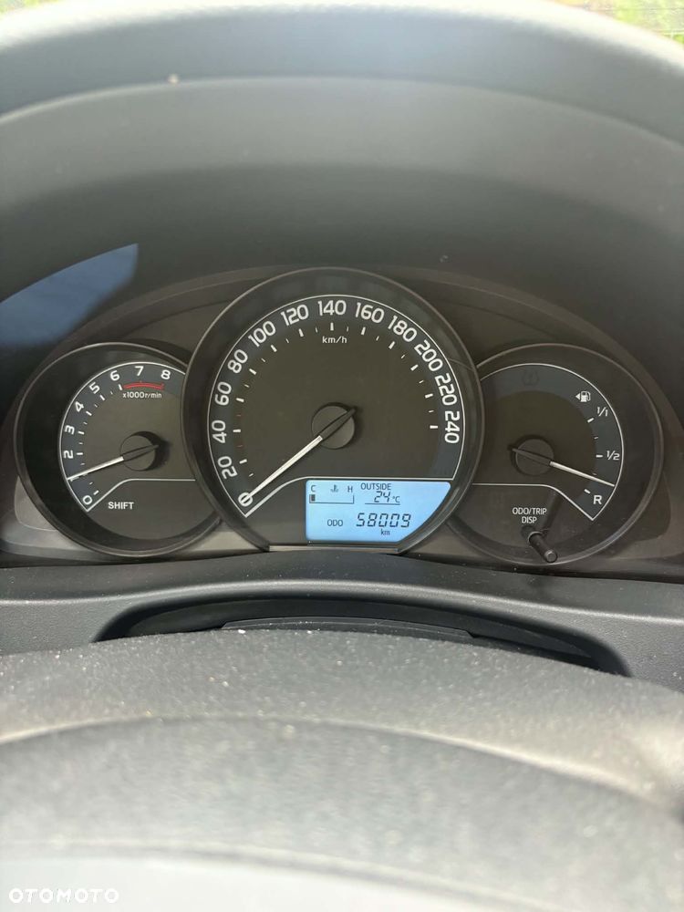 Toyota Auris 1.33 VVT-i Active - 5