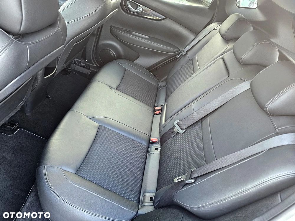 Nissan Qashqai 1.6 DIG-T Tekna - 29