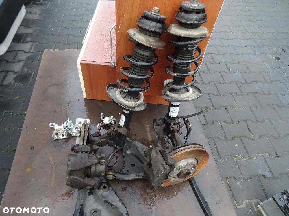 DACIA LODGY DOKKER AMORTYZATOR LEWY PRAWY NOWY ZWROTNICA WAHACZ ZACISK HAMULCOWY TARCZ KLOCKI KOMPLET NOWE PRAKTYCZNIE NIE UZYWANE