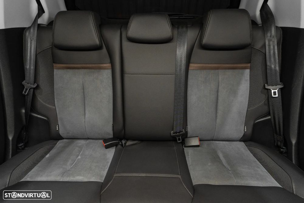 Peugeot 208 1.6 BlueHDi GT Line - 25