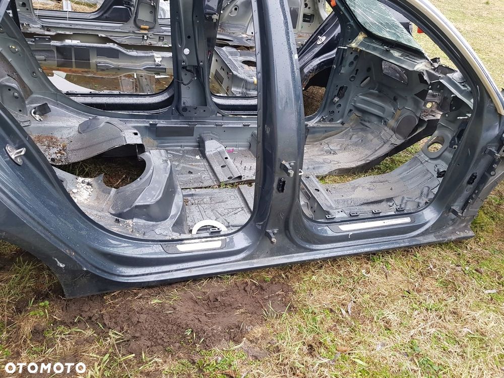 próg słupek błotnik prawy Audi A4 B8 kombi - 7