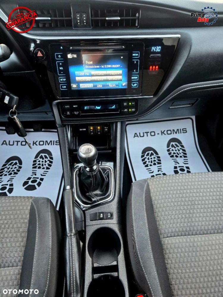 Toyota Auris - 13
