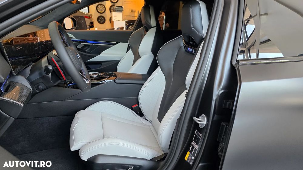 BMW M5 xDrive AT PHEV - 9