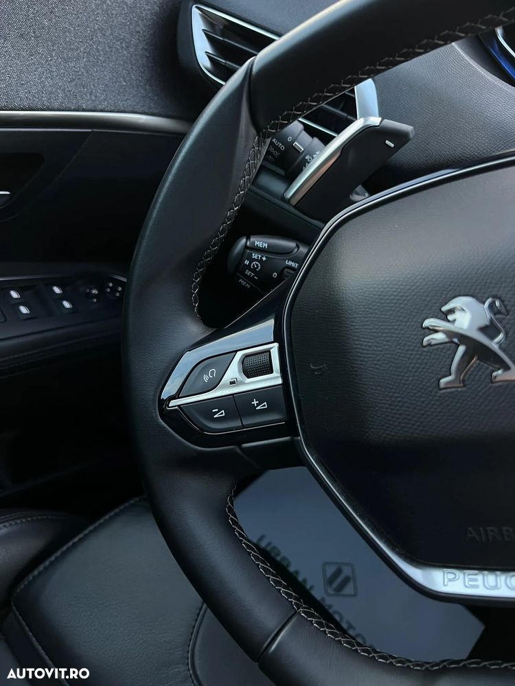 Peugeot 3008 PureTech 130 Stop & Start GPF EAT8 Allure Pack - 22